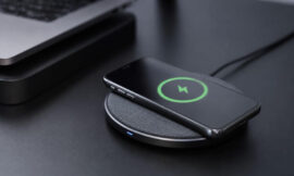 10 Best Wireless Charging Pads for Desk Setups