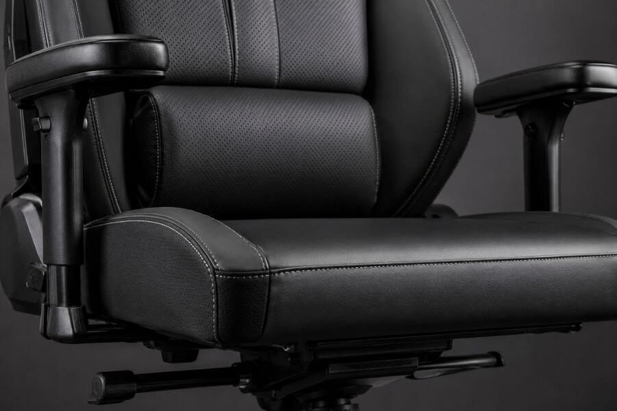 Read more about the article 10 Best Heavy-Duty Ergonomic Office Chairs Designed for Big and Tall Users