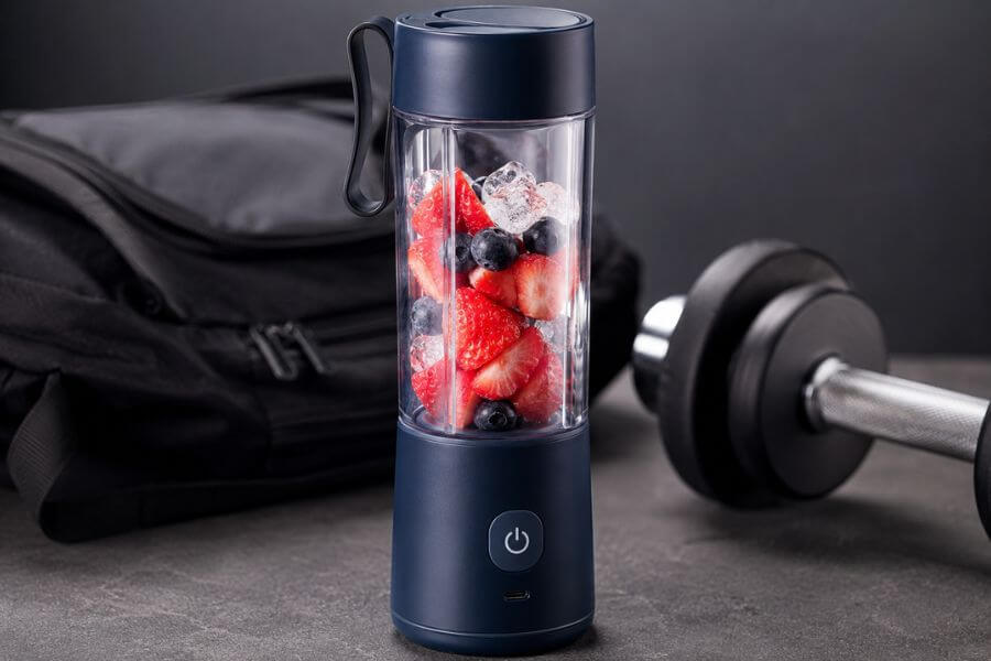 Read more about the article 10 Best Portable Blenders for Smoothies and Shakes on the Go