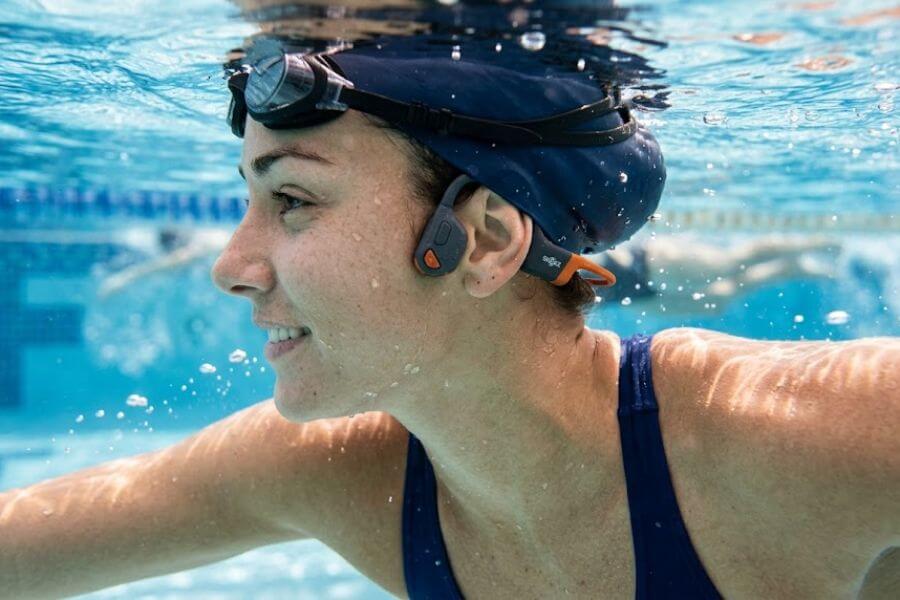 best-bone-conduction-headphones-swimming